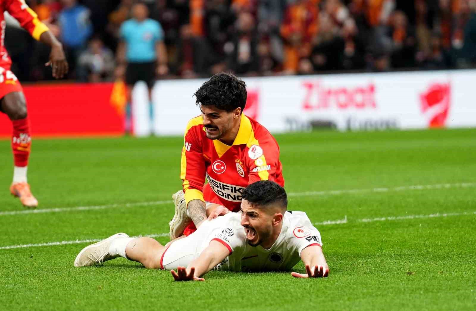 Ziraat Türkiye Kupası: Galatasaray: 0 - Gençlerbirliği: 0 (Maç devam ediyor)
