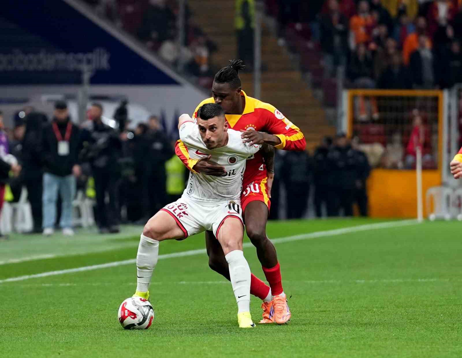 Ziraat Türkiye Kupası: Galatasaray: 0 - Gençlerbirliği: 0 (Maç devam ediyor)
