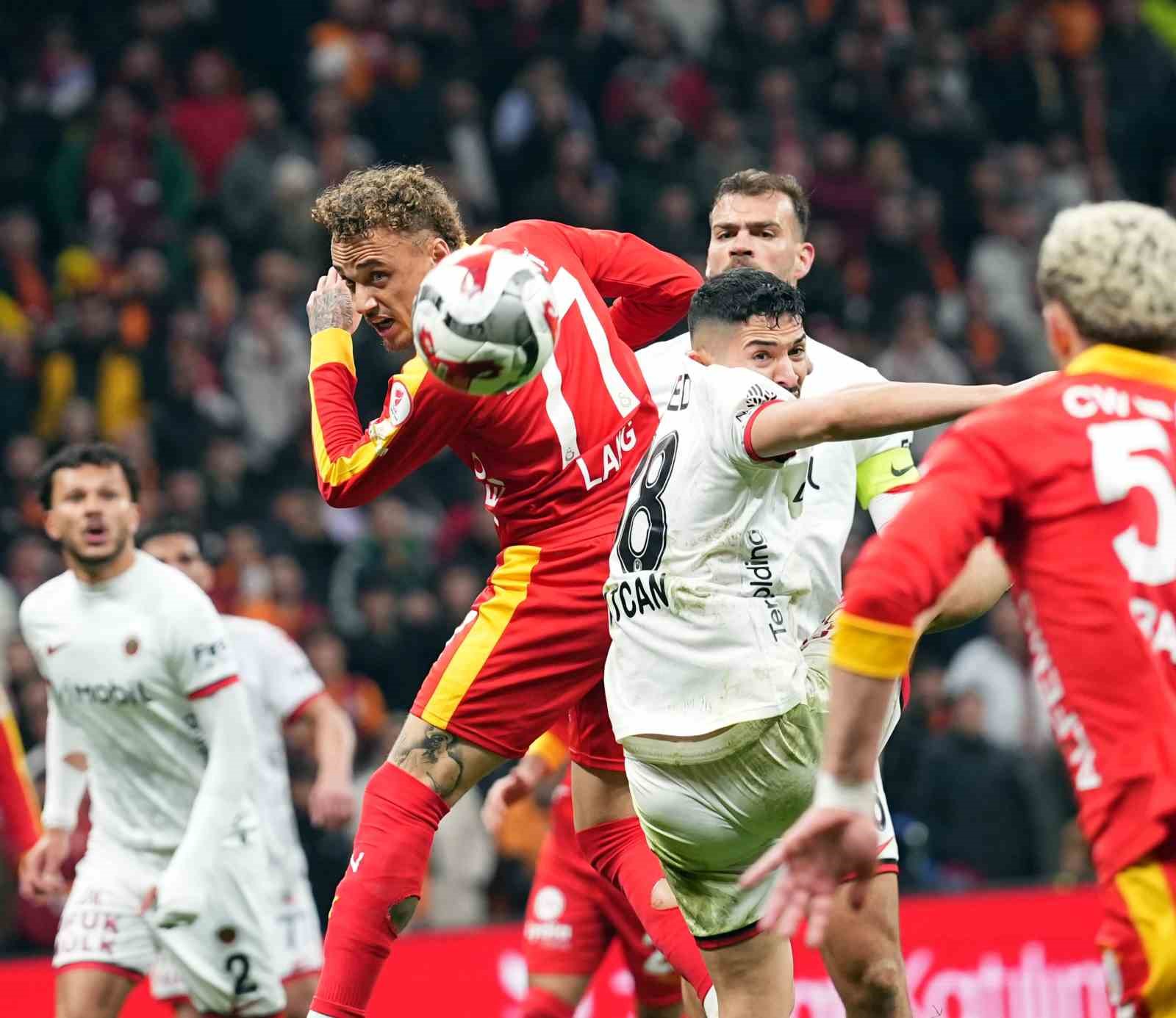 Ziraat Türkiye Kupası: Galatasaray: 0 - Gençlerbirliği: 2 (Maç sonucu)
