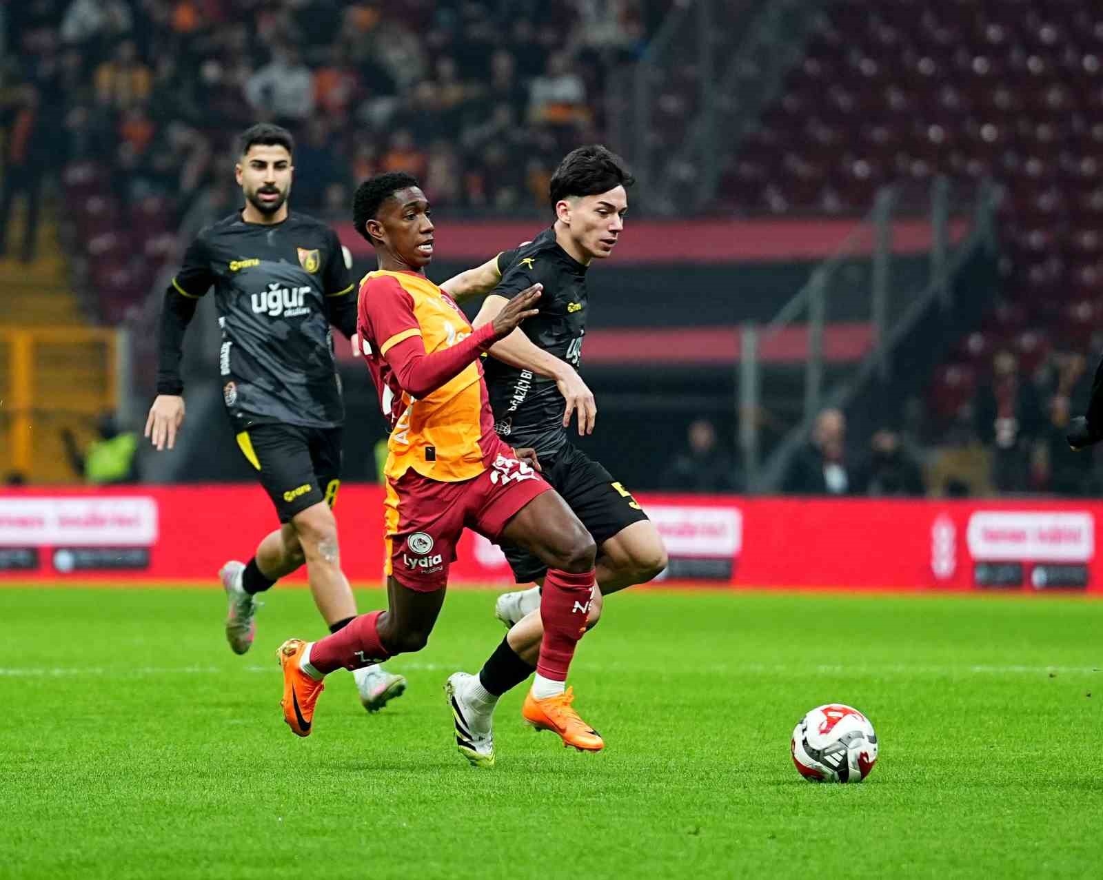 Ziraat Türkiye Kupası: Galatasaray: 1 - İstanbulspor: 0 (Maç devam ediyor)
