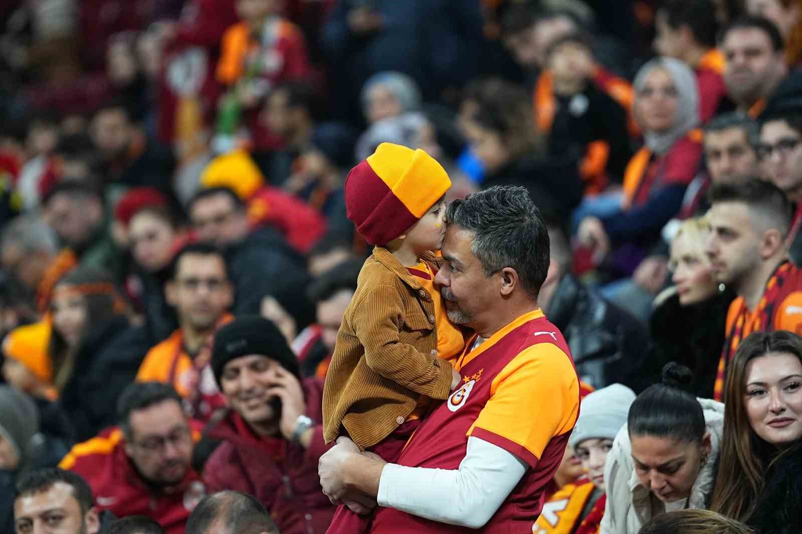 Ziraat Türkiye Kupası: Galatasaray: 1 - İstanbulspor: 0 (Maç devam ediyor)
