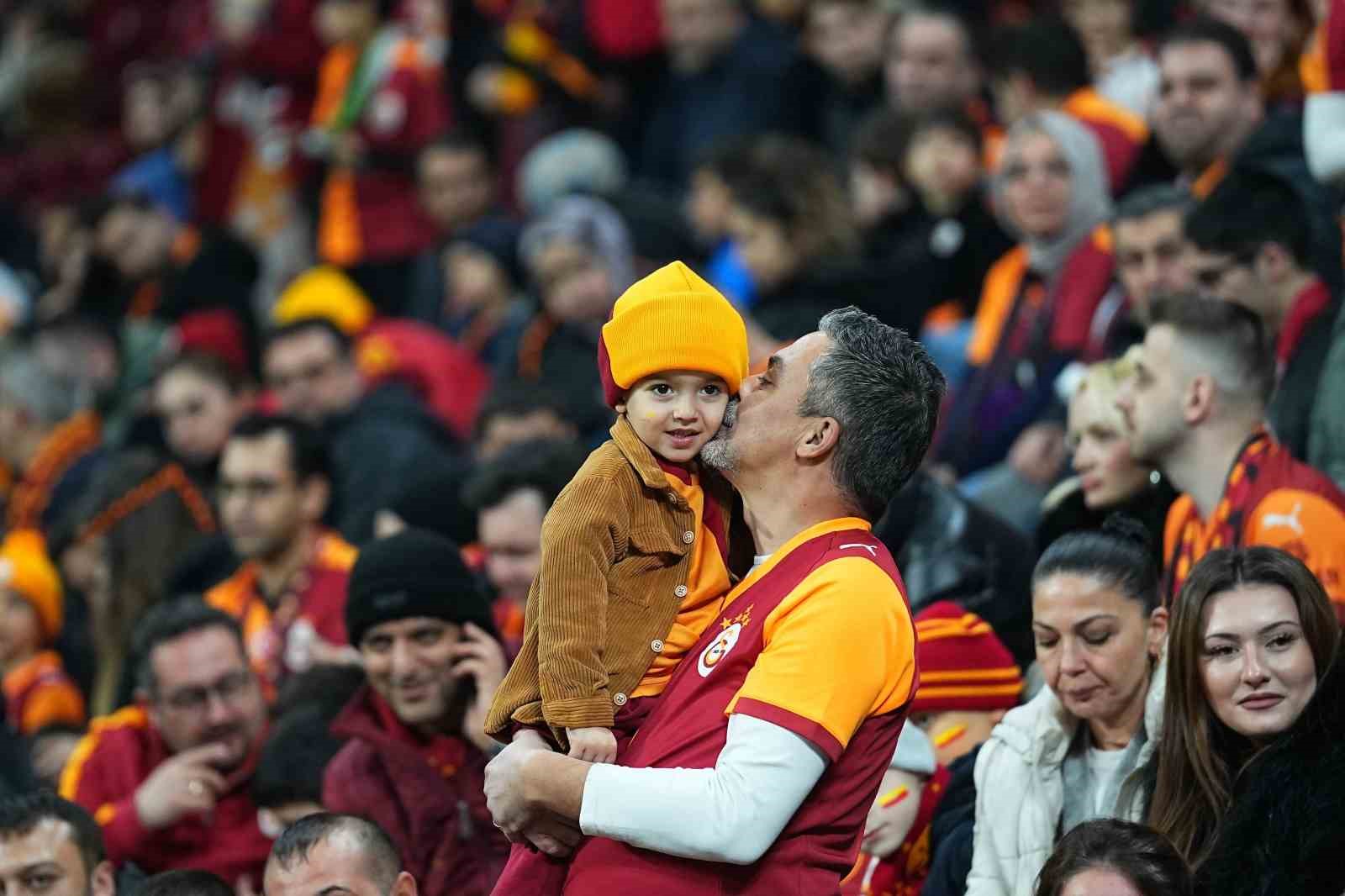 Ziraat Türkiye Kupası: Galatasaray: 1 - İstanbulspor: 0 (Maç devam ediyor)
