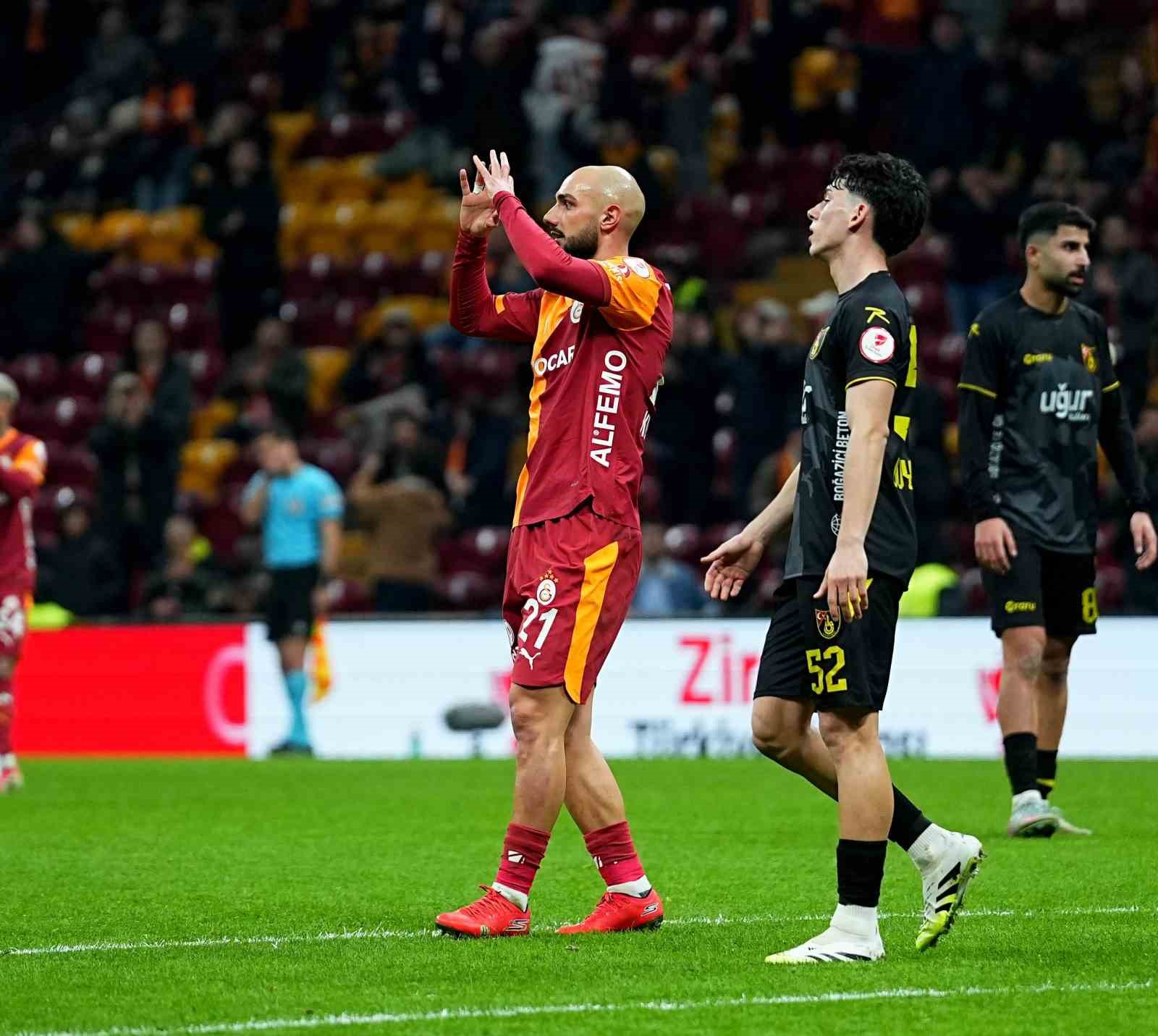 Ziraat Türkiye Kupası: Galatasaray: 3 - İstanbulspor: 1 (İlk yarı)
