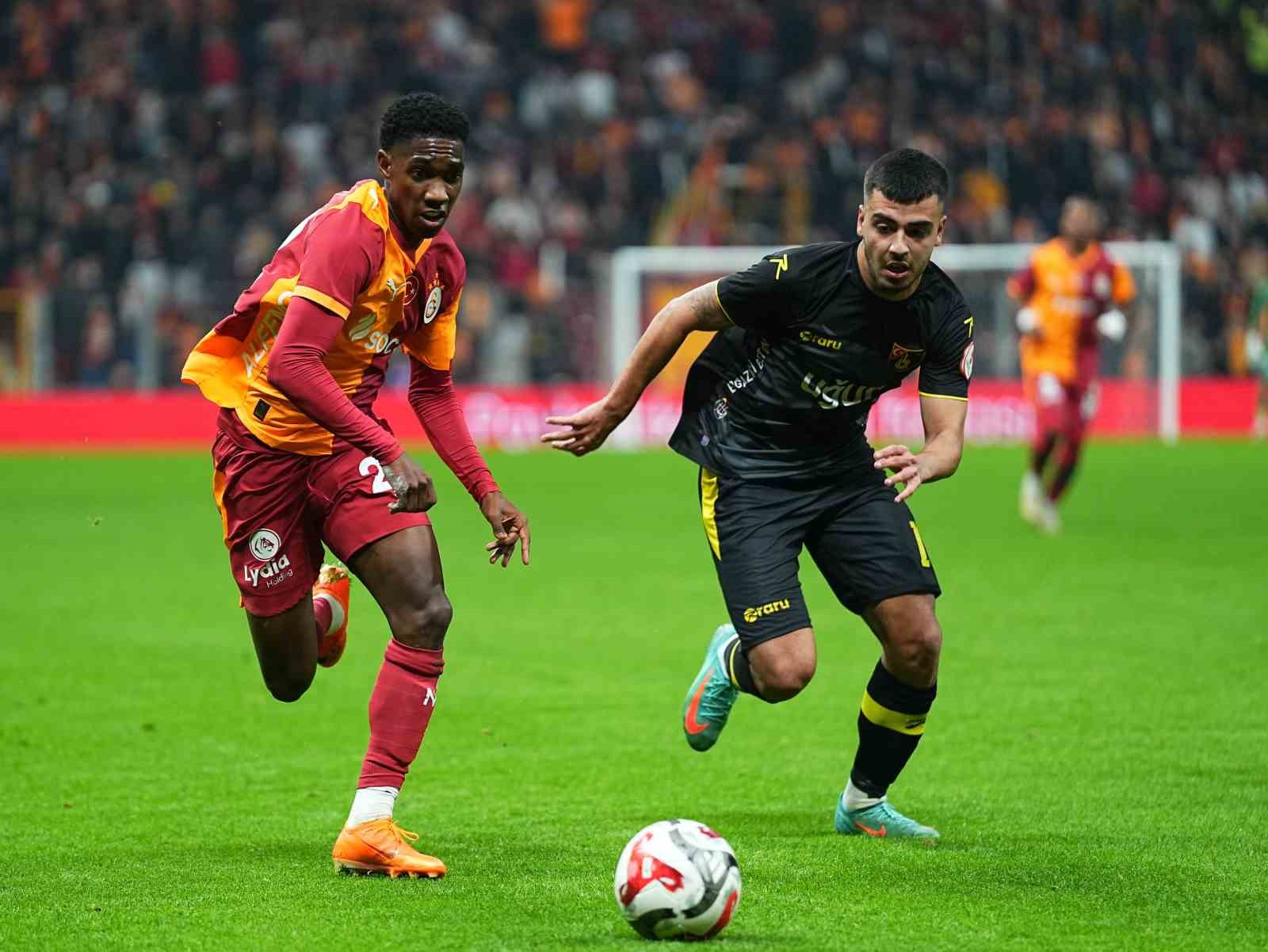 Ziraat Türkiye Kupası: Galatasaray: 3 - İstanbulspor: 1 (İlk yarı)
