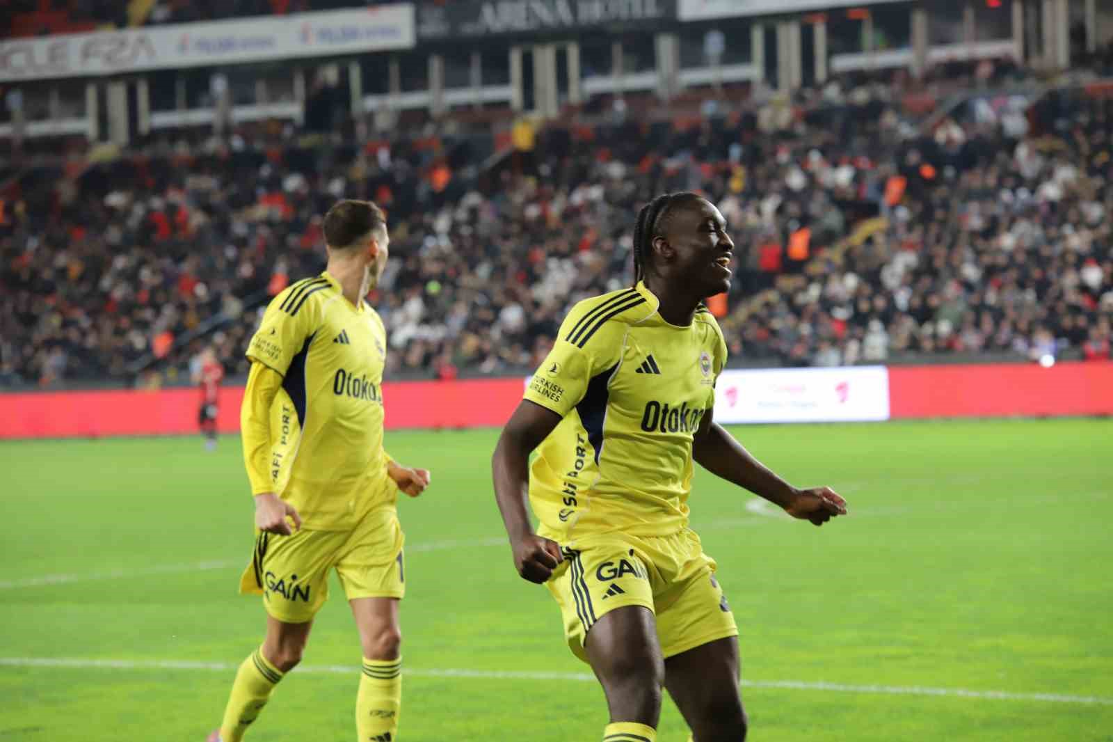 Ziraat Türkiye Kupası: Gaziantep FK: 0 - Fenerbahçe: 4 (Maç sonucu)
