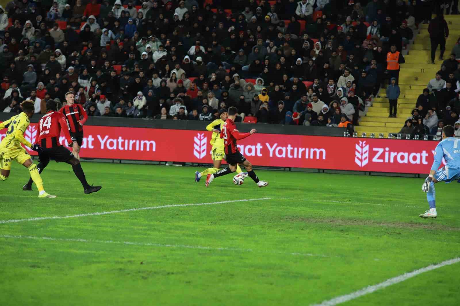 Ziraat Türkiye Kupası: Gaziantep FK: 0 - Fenerbahçe: 4 (Maç sonucu)
