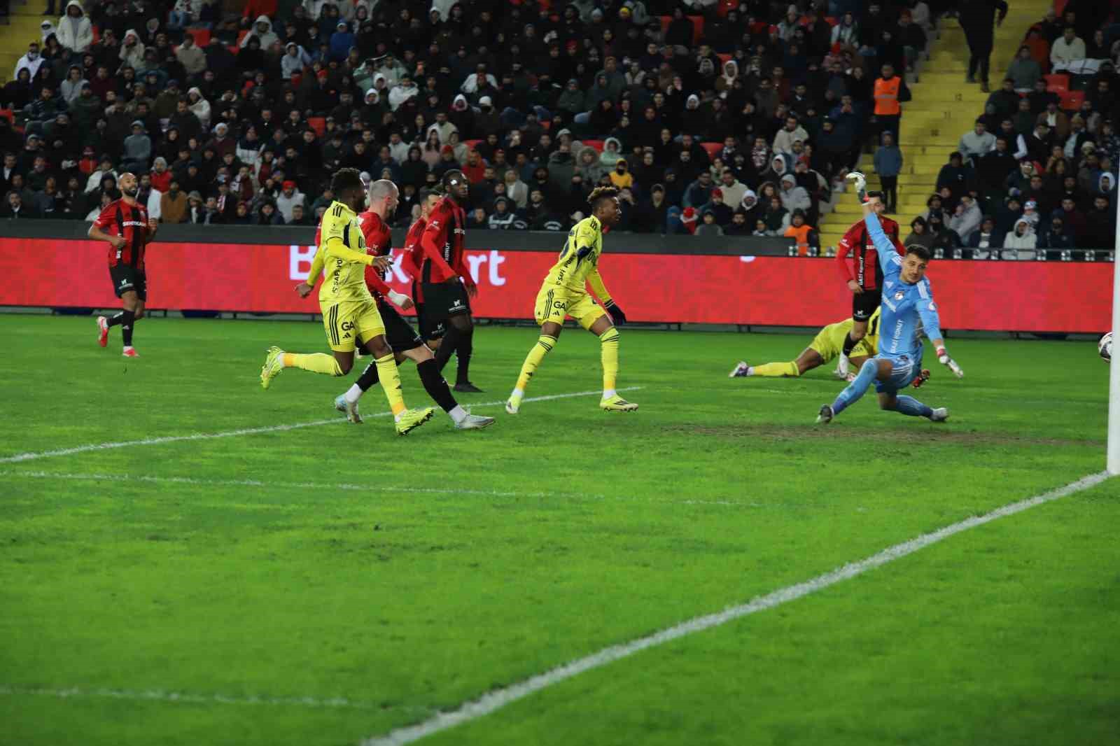 Ziraat Türkiye Kupası: Gaziantep FK: 0 - Fenerbahçe: 4 (Maç sonucu)
