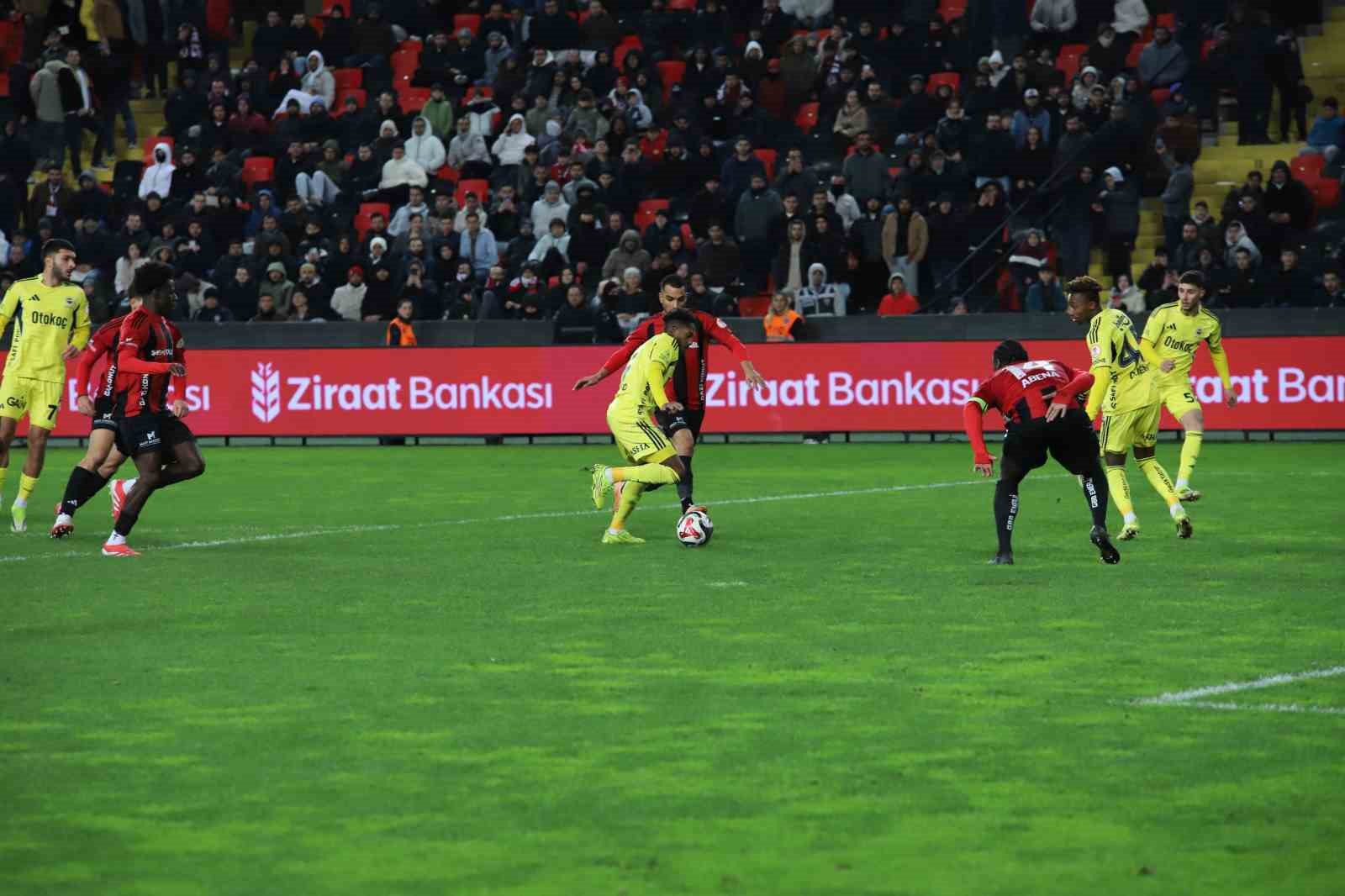 Ziraat Türkiye Kupası: Gaziantep FK: 0 - Fenerbahçe: 4 (Maç sonucu)
