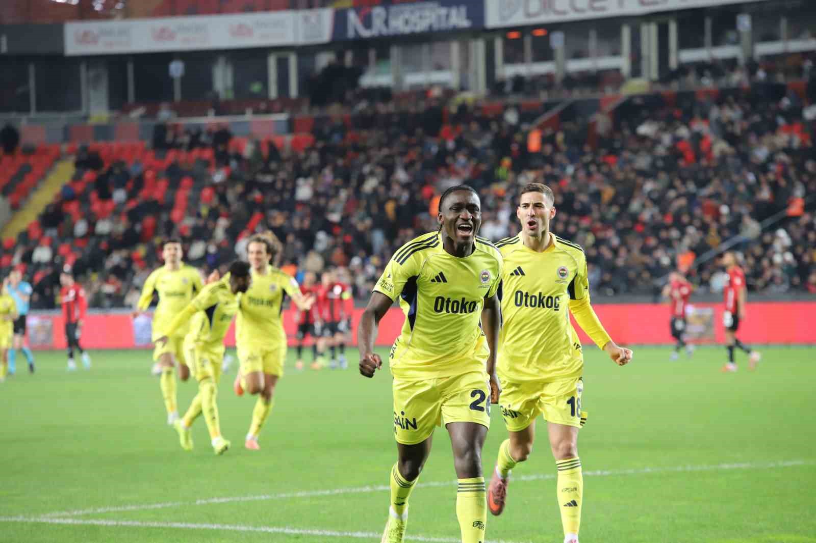 Ziraat Türkiye Kupası: Gaziantep FK: 0 - Fenerbahçe: 4 (Maç sonucu)
