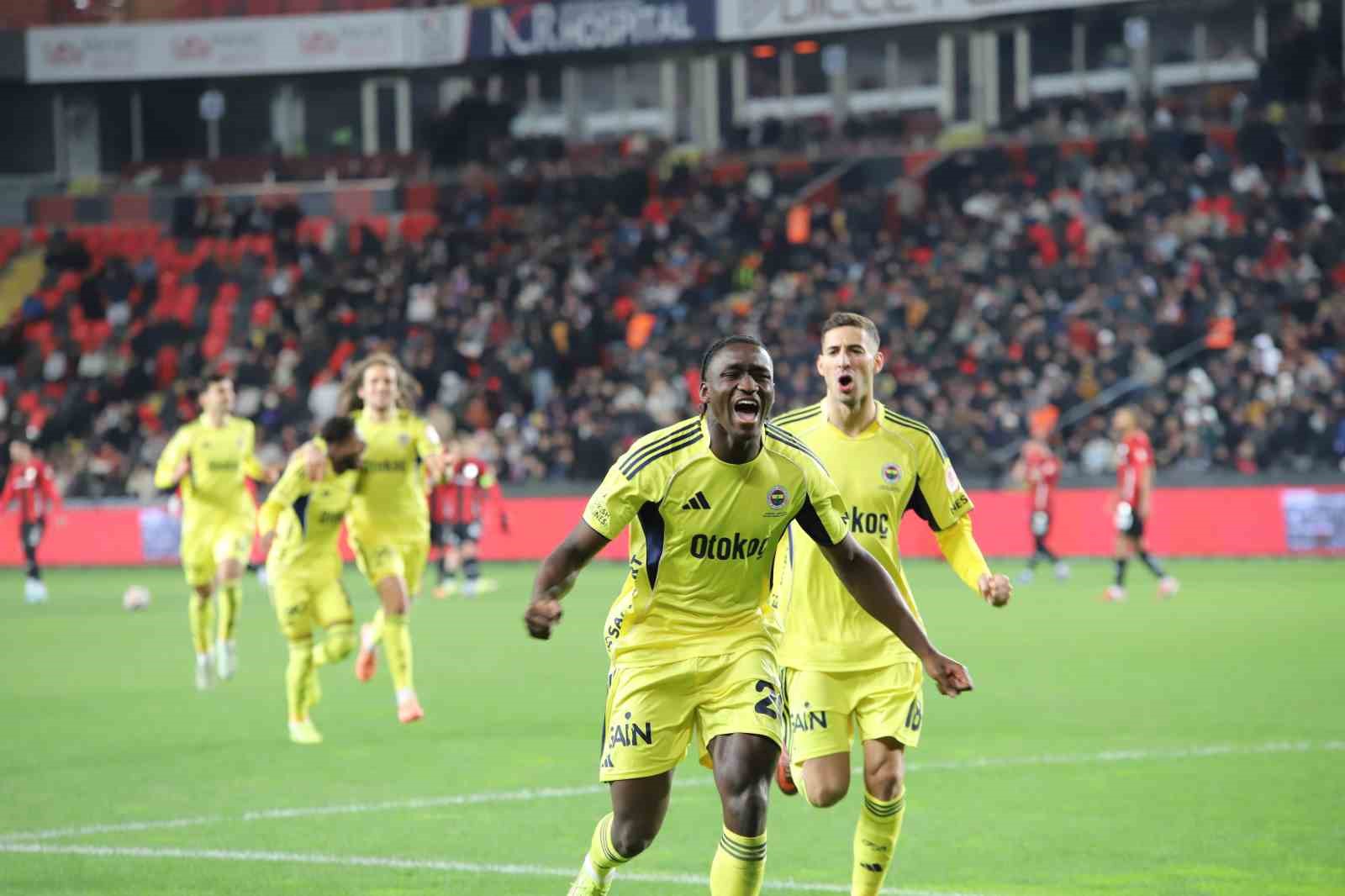 Ziraat Türkiye Kupası: Gaziantep FK: 0 - Fenerbahçe: 4 (Maç sonucu)
