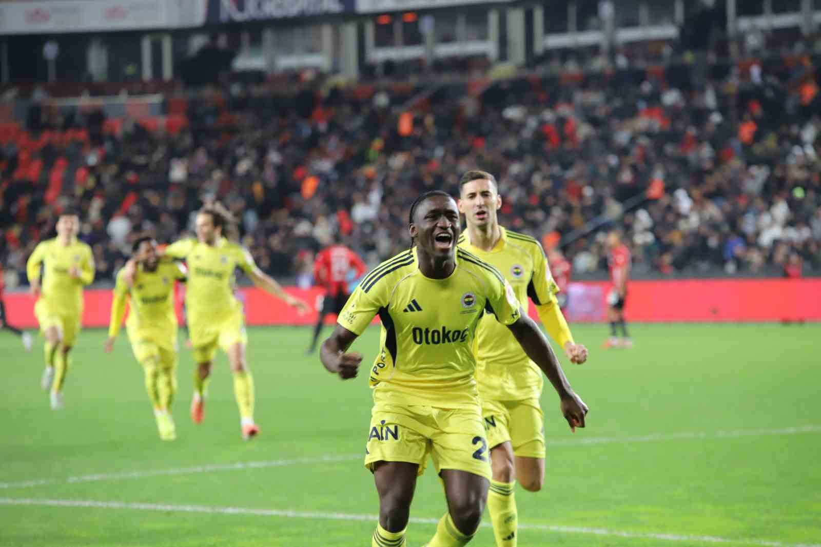 Ziraat Türkiye Kupası: Gaziantep FK: 0 - Fenerbahçe: 4 (Maç sonucu)
