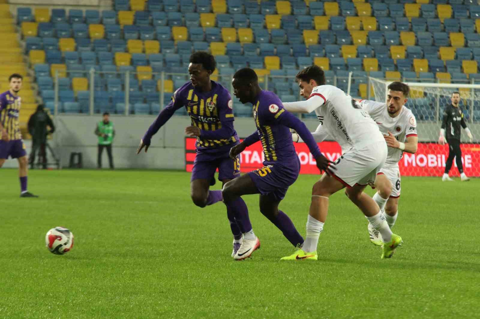 Ziraat Türkiye Kupası: Gençlerbirliği: 2 - Eyüpspor: 2
