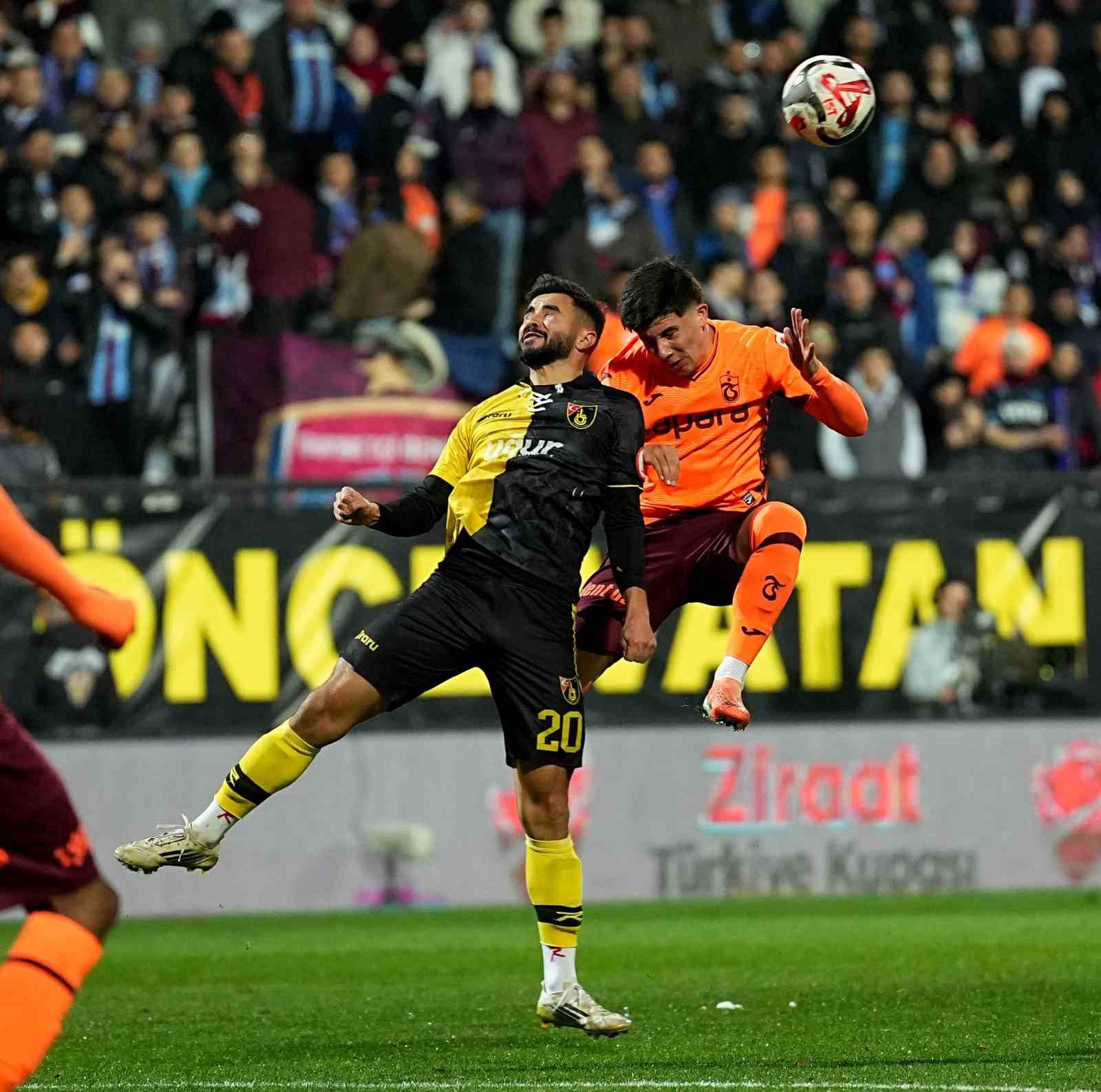 Ziraat Türkiye Kupası: İstanbulspor: 1 - Trabzonspor: 1 (İlk yarı)
