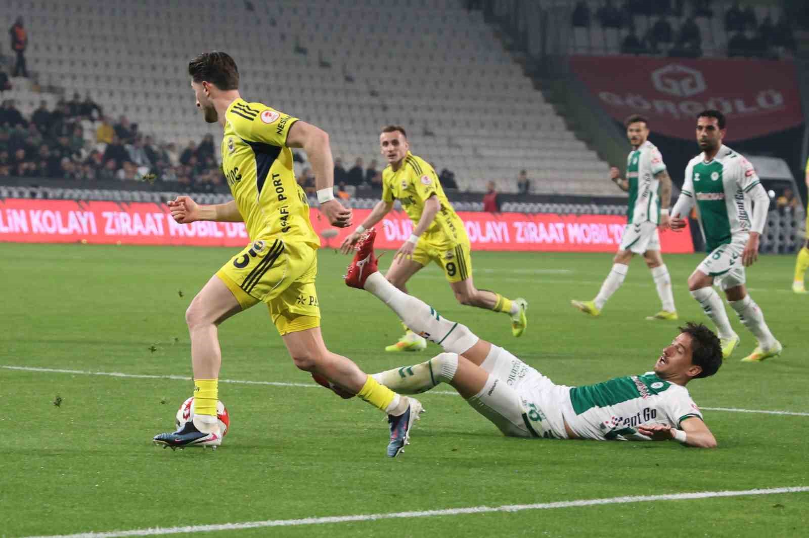 Ziraat Türkiye Kupası: Konyaspor: 0 - Fenerbahçe: 0 (İlk yarı)
