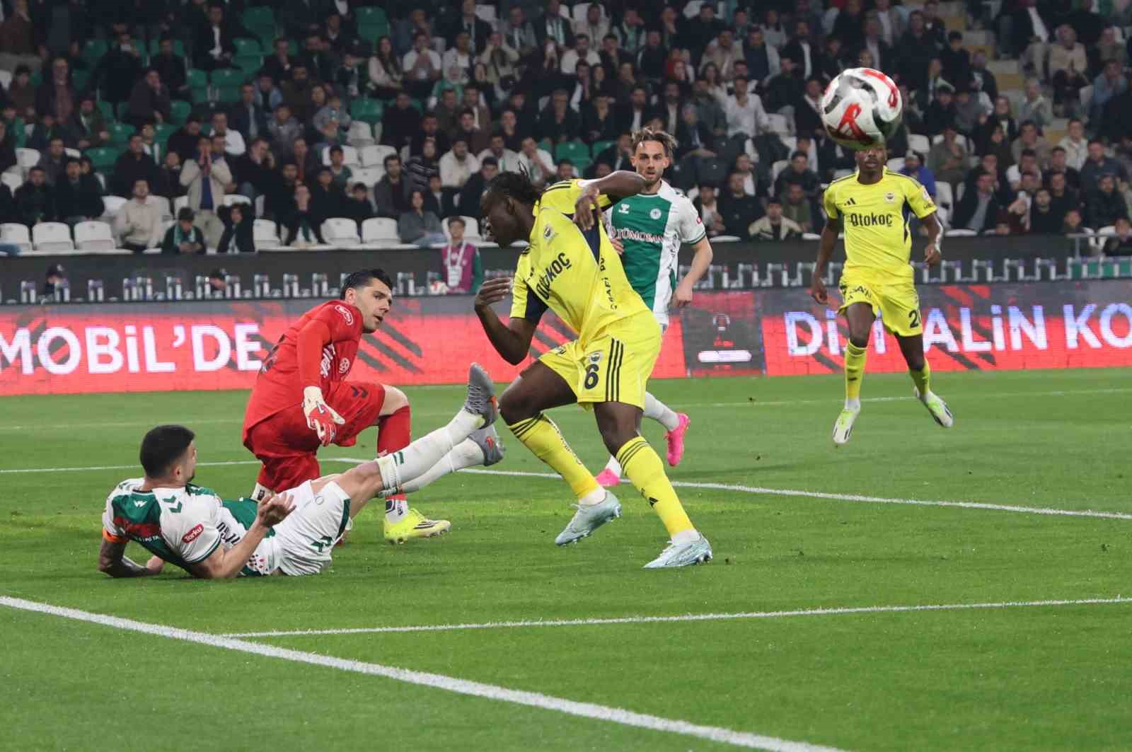 Ziraat Türkiye Kupası: Konyaspor: 0 - Fenerbahçe: 0 (İlk yarı)

