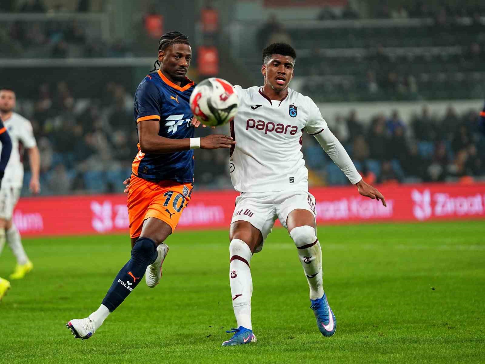 Ziraat Türkiye Kupası: RAMS Başakşehir: 0 - Trabzonspor: 1 (İlk yarı)
