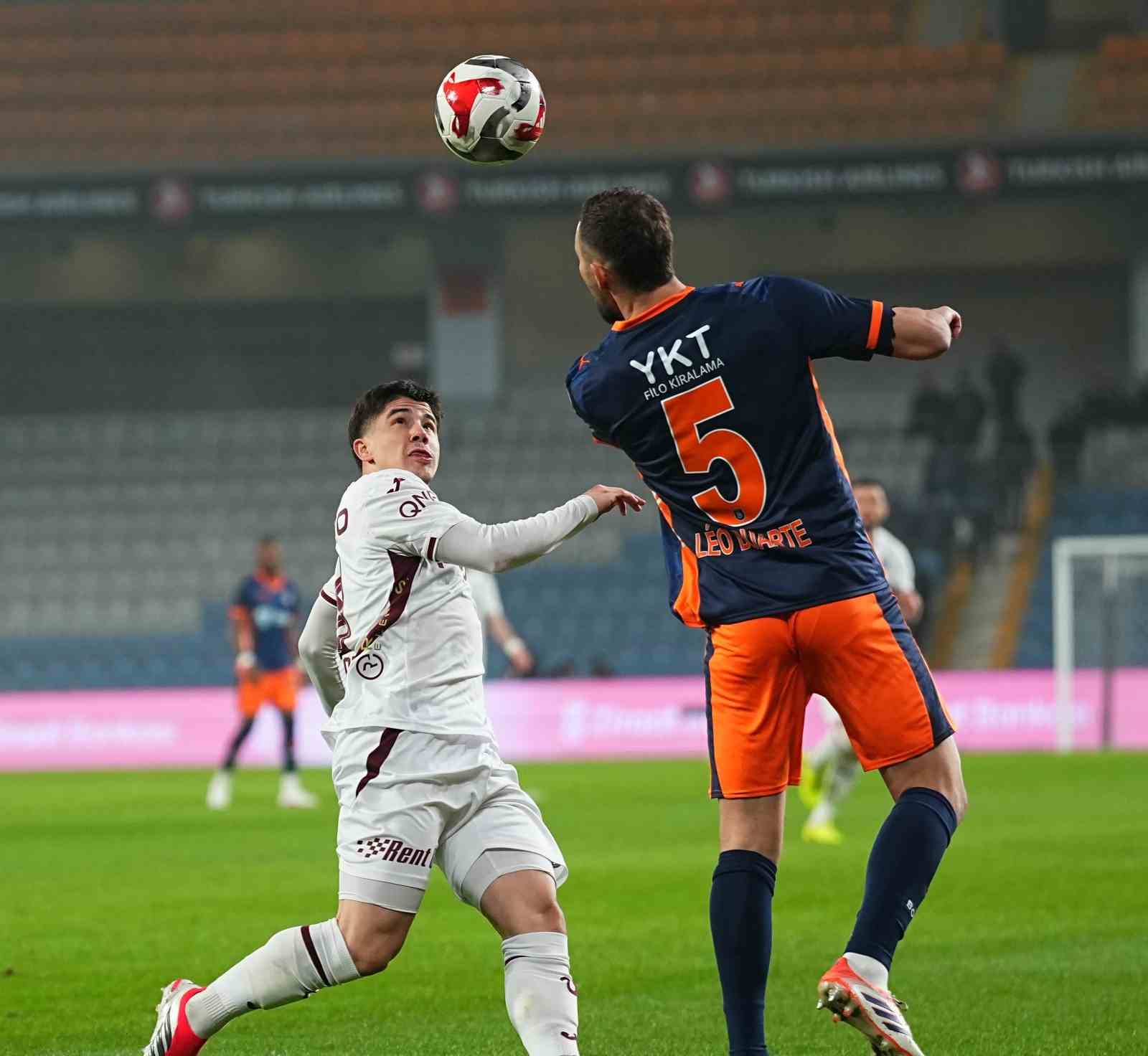 Ziraat Türkiye Kupası: RAMS Başakşehir: 0 - Trabzonspor: 1 (Maç devam ediyor)
