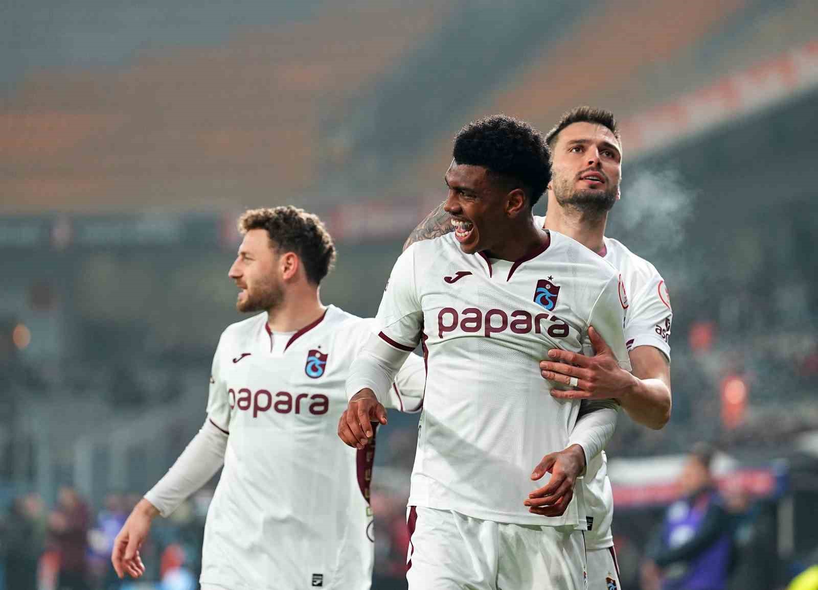 Ziraat Türkiye Kupası: RAMS Başakşehir: 0 - Trabzonspor: 1 (Maç devam ediyor)
