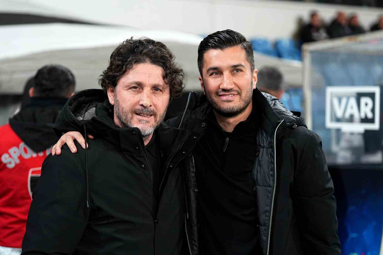 Ziraat Türkiye Kupası: RAMS Başakşehir: 0 - Trabzonspor: 1 (Maç devam ediyor)
