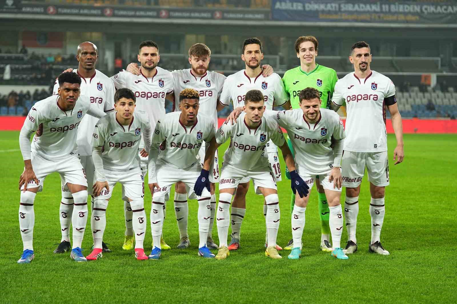 Ziraat Türkiye Kupası: RAMS Başakşehir: 0 - Trabzonspor: 1 (Maç devam ediyor)
