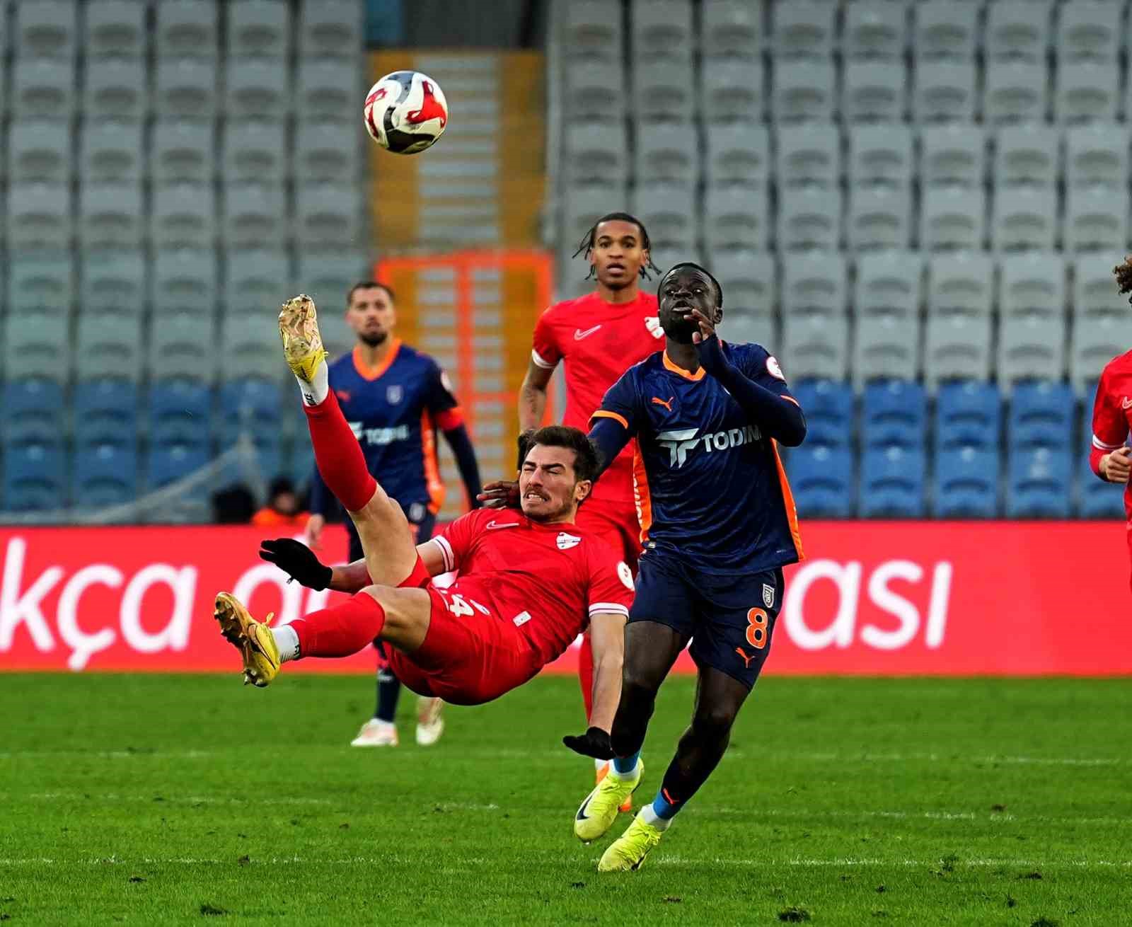 Ziraat Türkiye Kupası: Rams Başakşehir: 2 - Boluspor: 1 (Maç sonucu)
