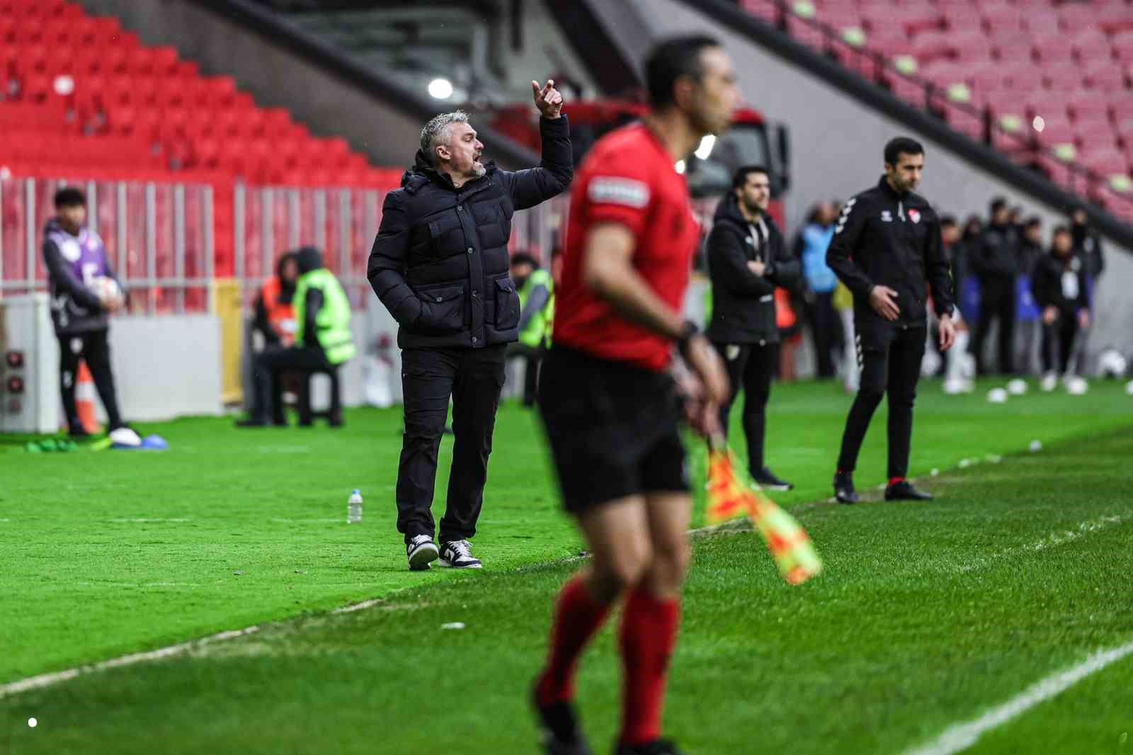 Ziraat Türkiye Kupası: Samsunspor: 2 - Bodrum FK: 0 (Maç sonucu)
Ziraat Türkiye Kupası: Samsunspor: 2 - Bodrum FK: 0 (Maç sonucu)