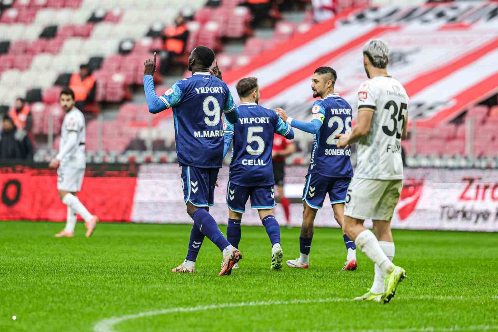 Ziraat Türkiye Kupası: Samsunspor: 2 - Bodrum FK: 0 (Maç sonucu)
Ziraat Türkiye Kupası: Samsunspor: 2 - Bodrum FK: 0 (Maç sonucu)