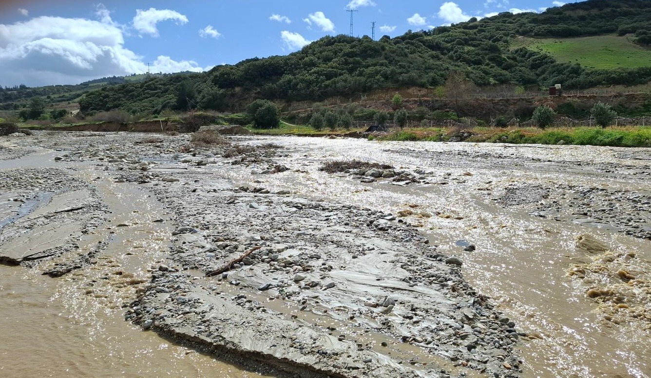 Ziyanlar Mahallesi’nde taşkın alarmı
