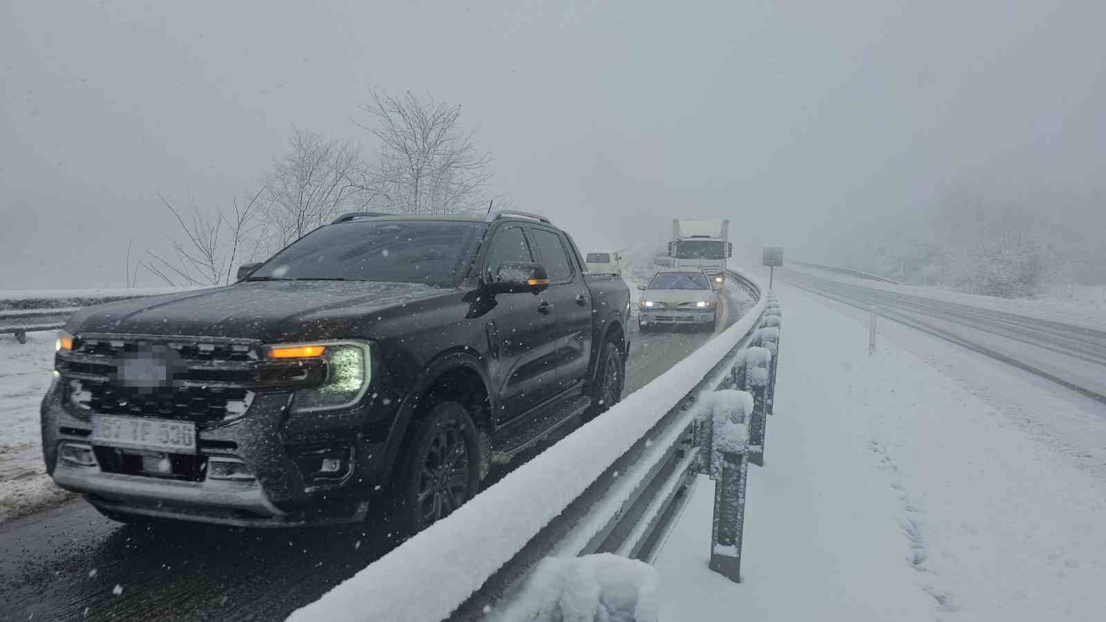 Zonguldak-Ereğli yolunda sürücülere kar engeli
