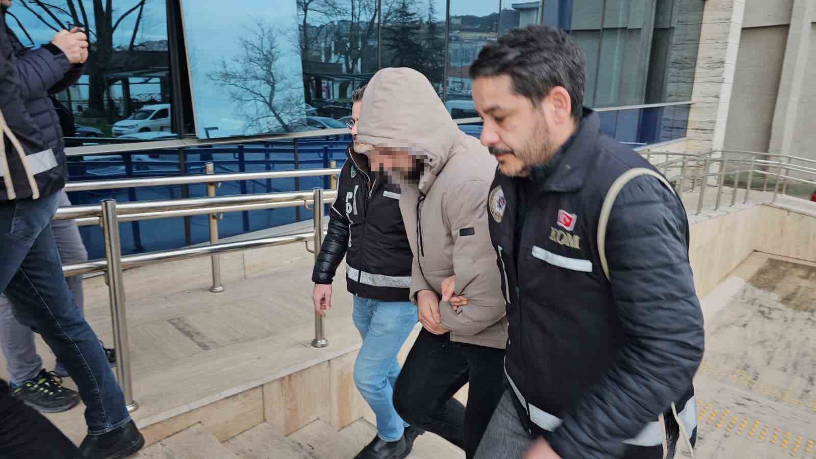 Zonguldak’ta rüşvetle usulsüz sağlık raporu operasyonunda doktor ve madenci adliyeye sevk edildi
