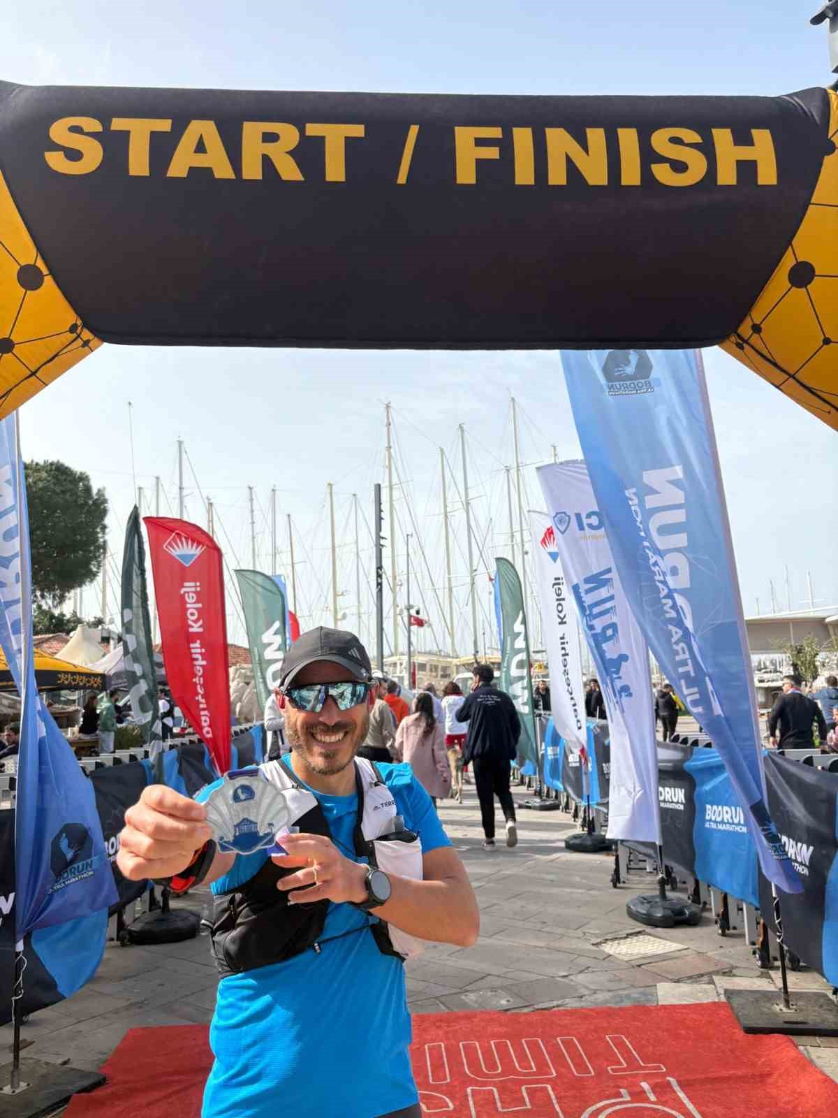 Zorlu 60 kilometreyi koştu, Datça’nın adını kürsüye yazdırdı
