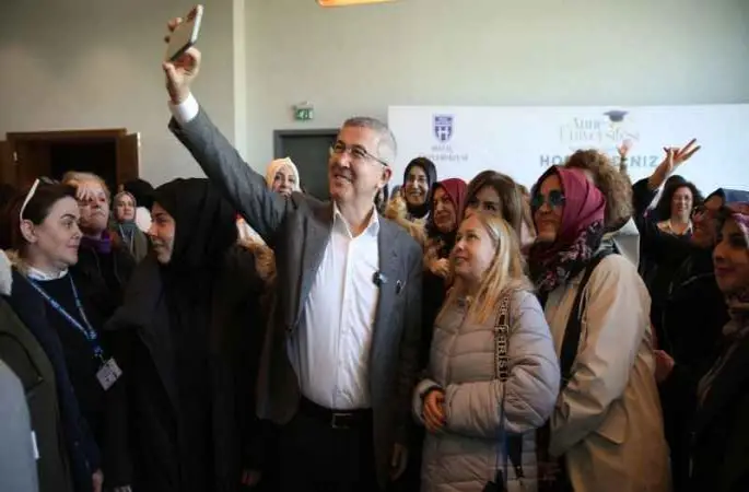 Eyüpsultanlı anneler üniversiteli oluyor