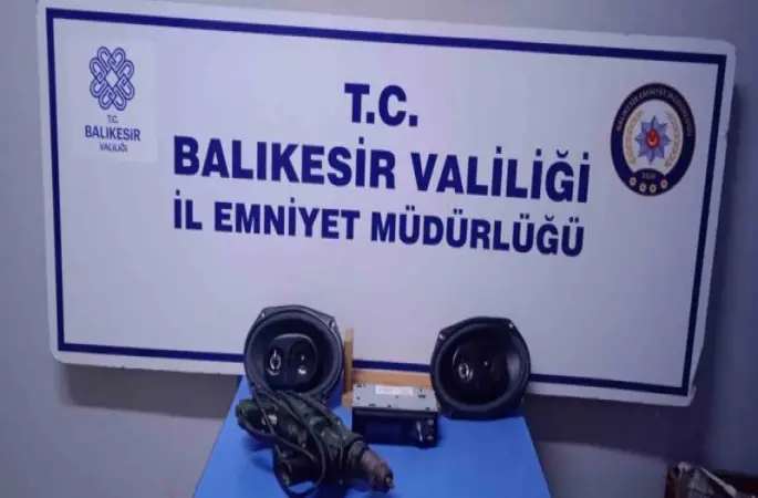 Gülerek cezaevine gittiler