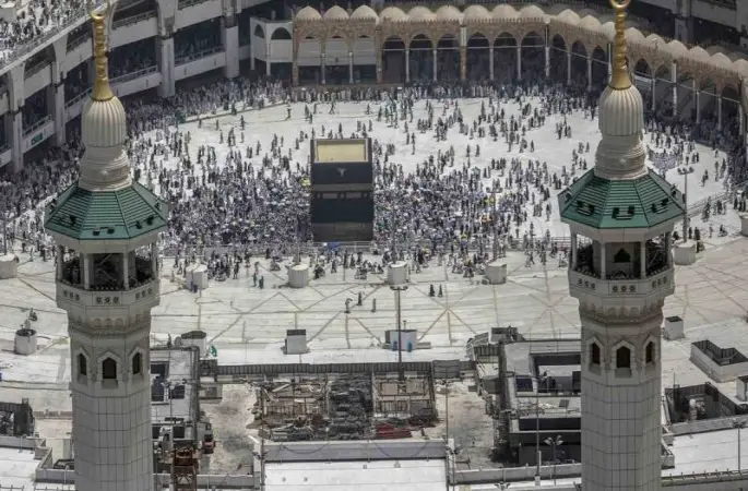 Suudi Arabistan’dan umre kısıtlaması