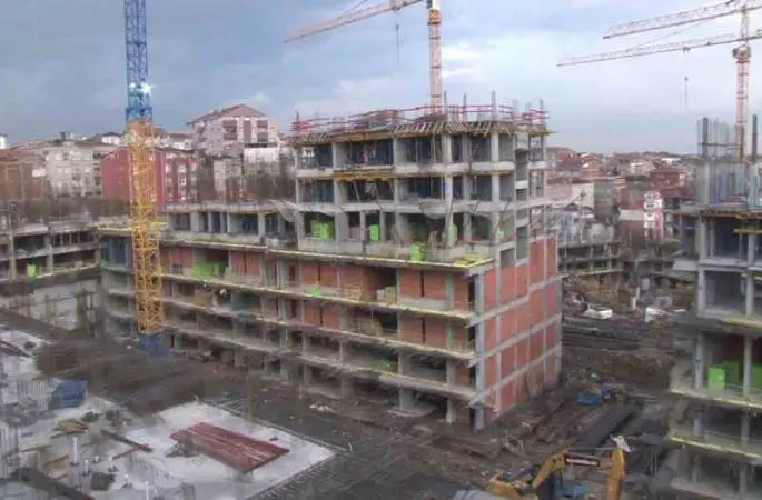 Bakan Kurum: Bayramın ikinci günü deprem bölgesindeki ilk konutları bitireceğiz