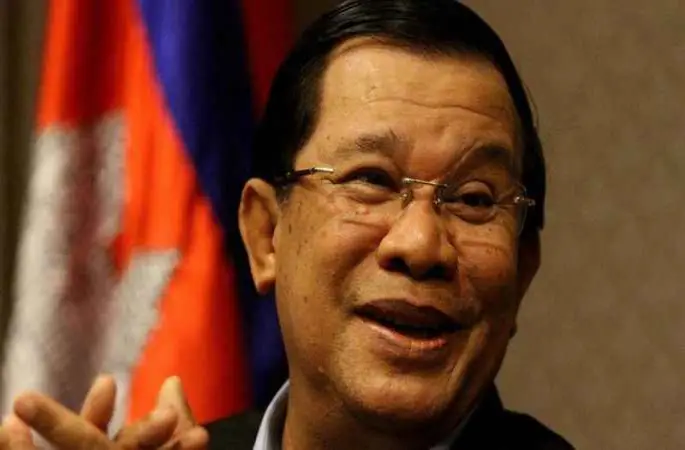 Kamboçya Başbakanı 39 yıllık görevini oğluna devrediyor