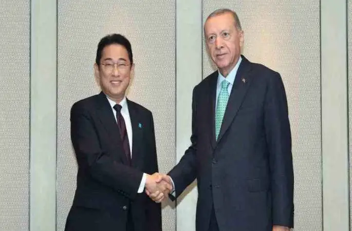 Cumhurbaşkanı Erdoğan, Japonya Başbakanı Kishida ile görüştü