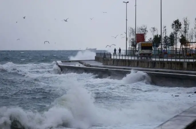 AKOM uyardı: İstanbul’da soğuk ve yağışlı hava etkili olacak