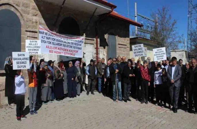 2 bin 500 nüfuslu mahallenin sakinleri seçimlerde oy kullanmama kararı aldı