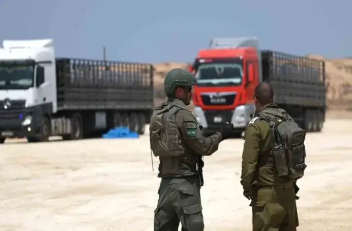 Yahudi yerleşimciler Erez Sınır Kapısı’nda insani yardım konvoyuna saldırdı