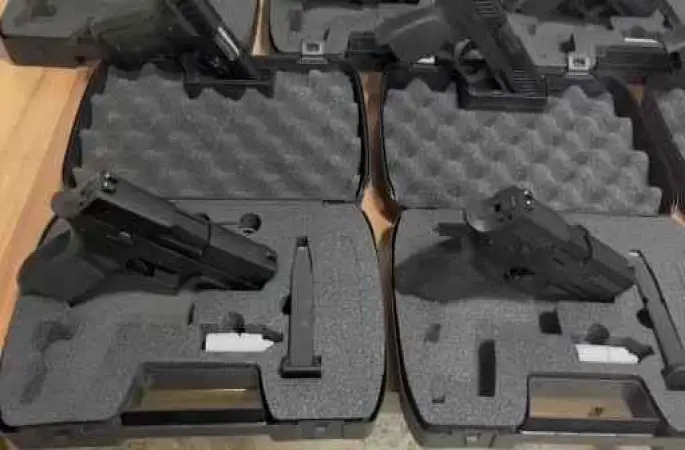 Tekirdağ'da bir adreste 26 silah ele geçirildi