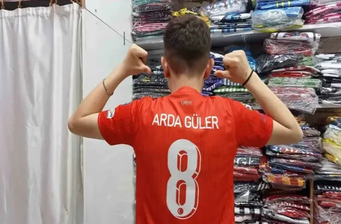 Milli takım formalarından en çok tercih edilen Arda Güler oldu