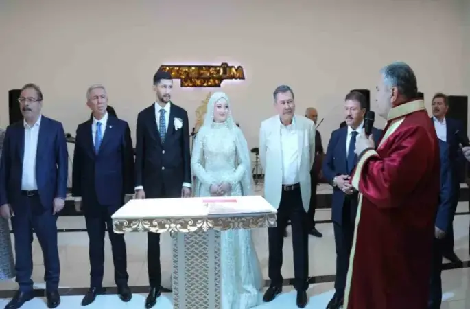 Yavaş ile Gökçek nikah masasında