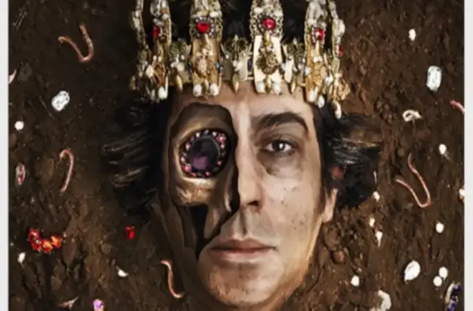 Okan Bayülgen’in çarpıcı "Richard" yorumu 20 Ağustos’ta sahnede