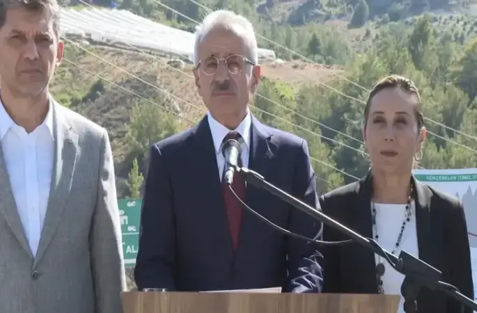 Bakan Uraloğlu: "Instagram’da eksiklik giderildiği an, engeli 1 saat içinde kaldıracağız"