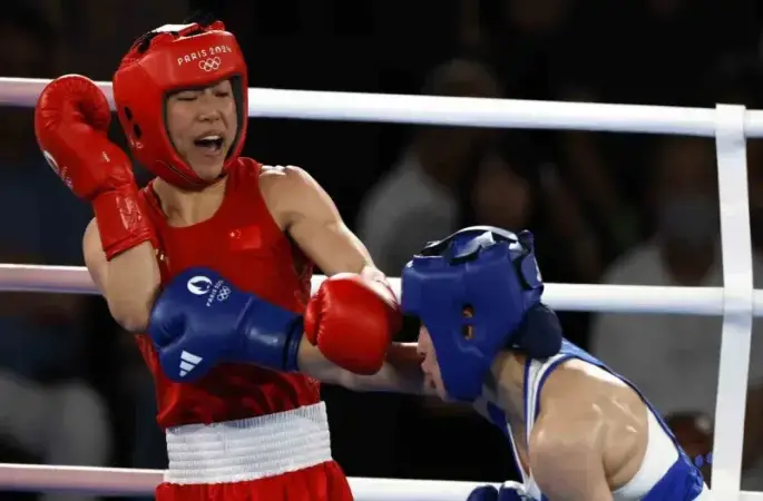 Buse Naz Çakıroğlu gümüş madalya kazandı