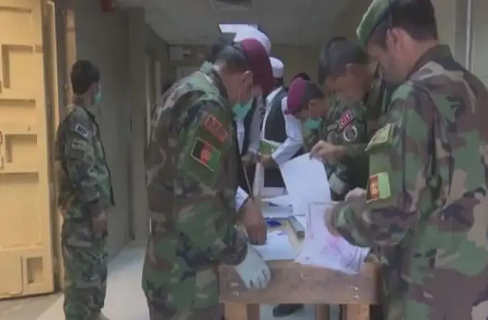 Taliban 20 Afgan esiri serbest bırakıyor