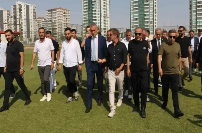 Hacıosmanoğlu, Amedspor tesislerini ziyaret etti
