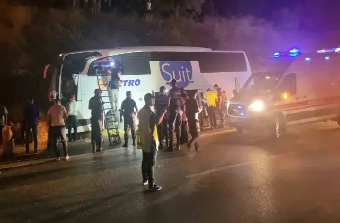 Aydın’da yolcu otobüsü yoldan çıktı: 1 ölü, 7 yaralı