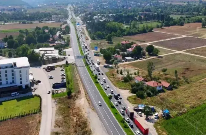 Pazar günü Bolu’dan İstanbul’a ağır taşıtlara geçiş sınırlandırıldı